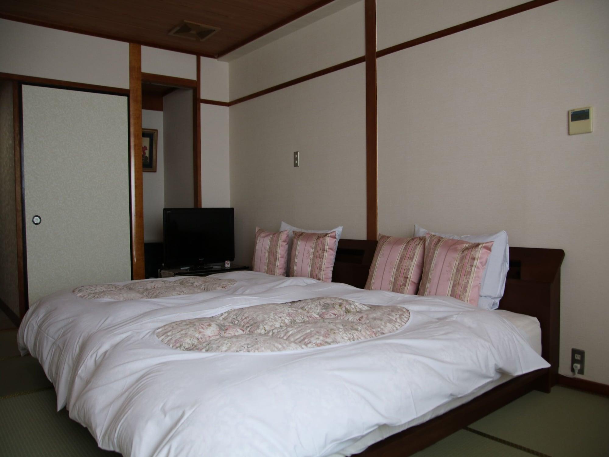 Miyajima Hotel New Kotobuki Hatsukaichi Extérieur photo
